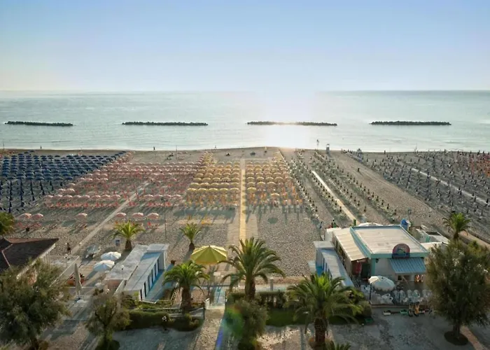 Pleasant In Near Sea Апартаменты Альба-Адриатика