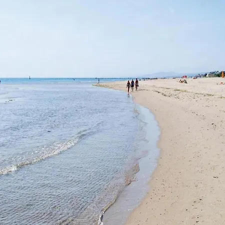 Pleasant In Near Sea 알바아드리안티카