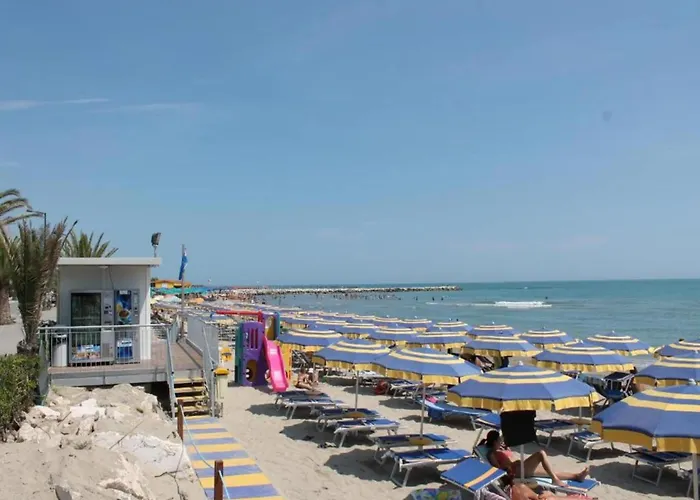 Apartamento Pleasant In Near Sea Alba Adriatica